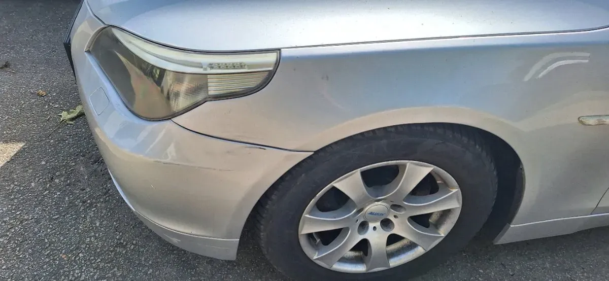BMW 5 Series 2005 photo 2