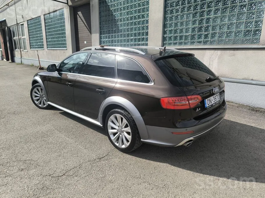 Audi A4 Allroad 2012 photo 3