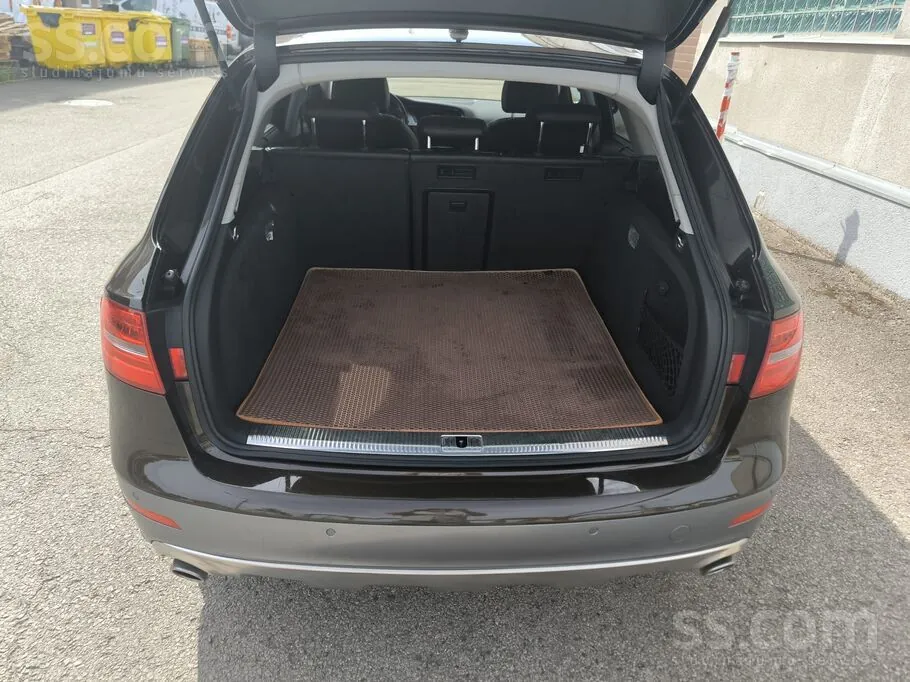 Audi A4 Allroad 2012 photo 4