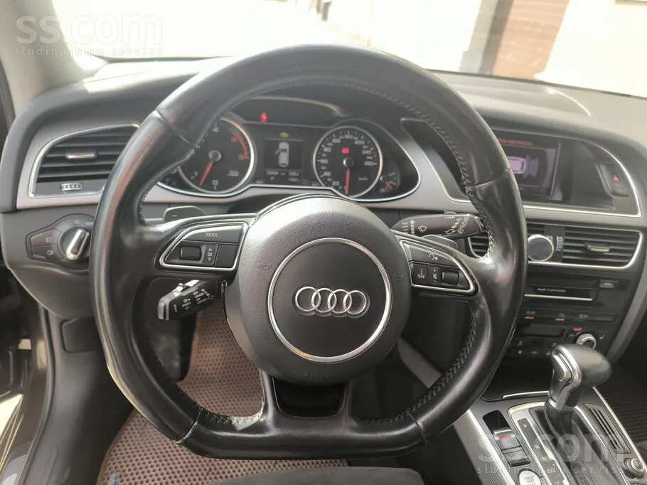 Audi A4 Allroad 2012 photo 2