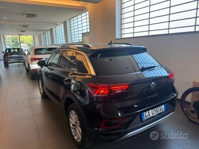 Volkswagen T-Roc 2024 photo 4