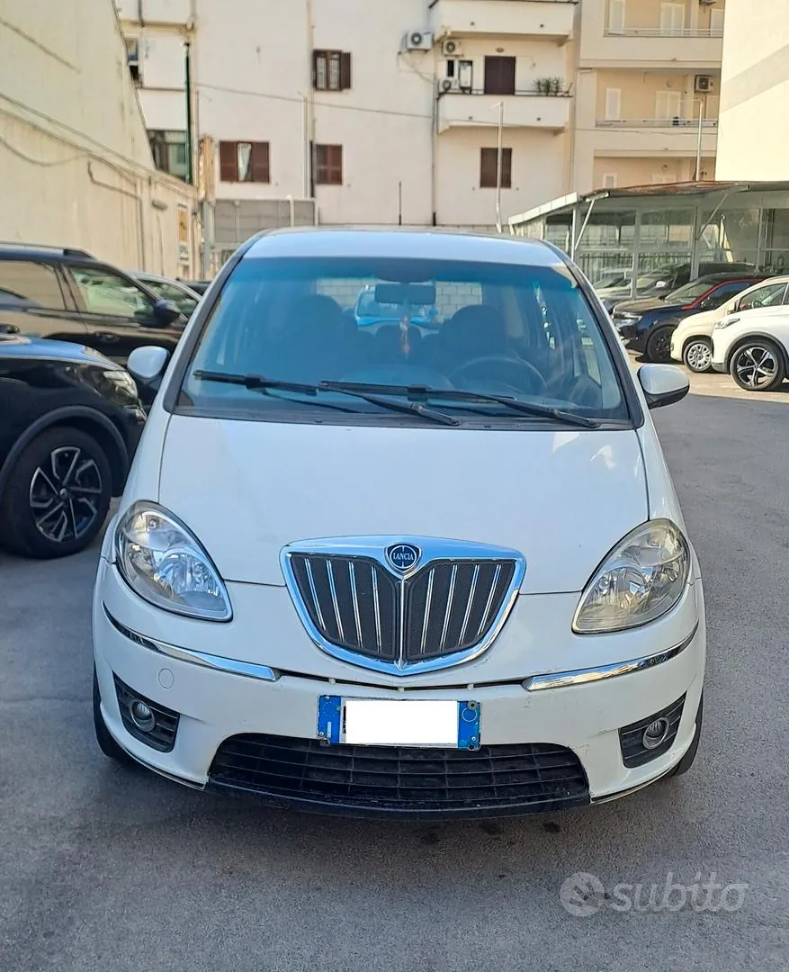 Lancia Musa 2011 photo 3