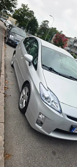 Toyota Prius 2010 photo 4