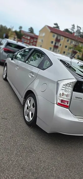 Toyota Prius 2010 photo 3