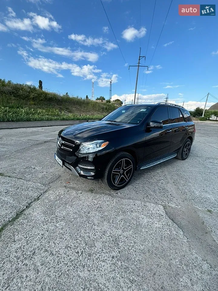 Mercedes-Benz Gle-Class 2017 photo 2