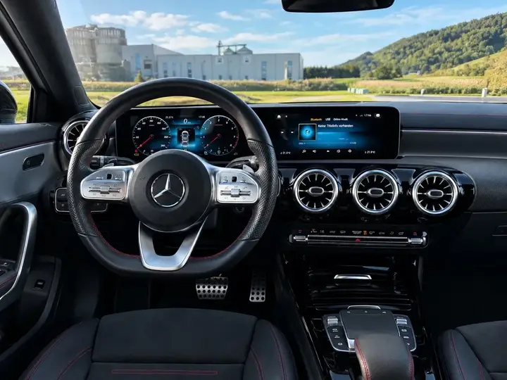 Mercedes-Benz A-Class 2020 photo 3