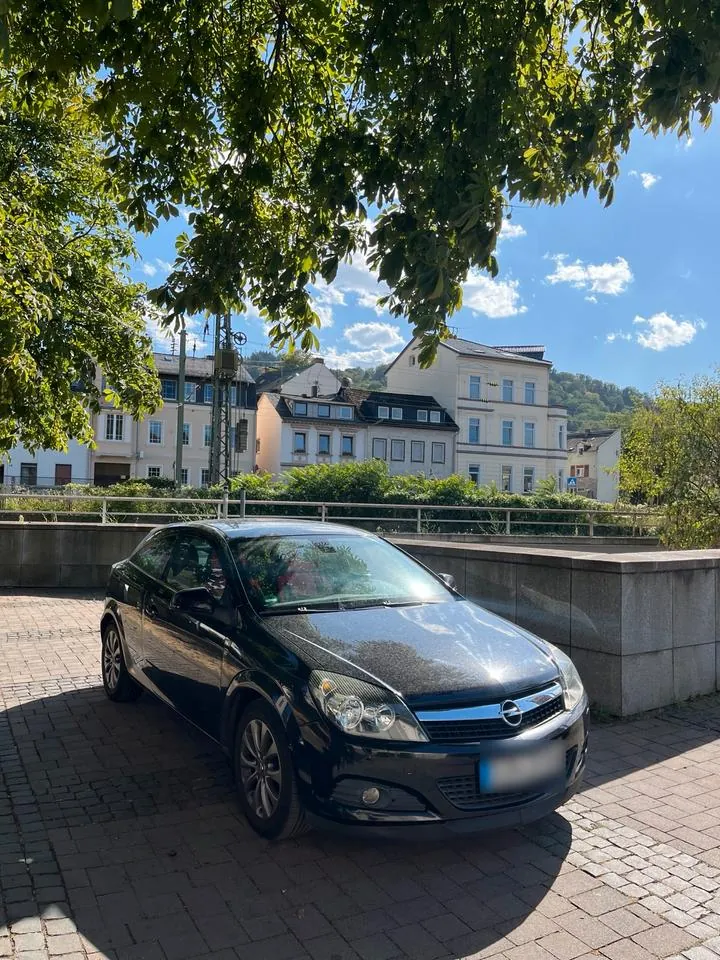 Opel Astra Gtc