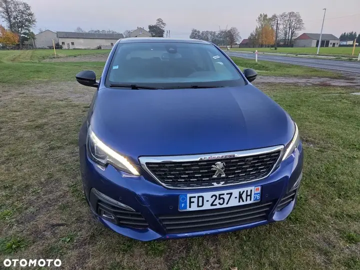 Peugeot 308 2019 photo 2