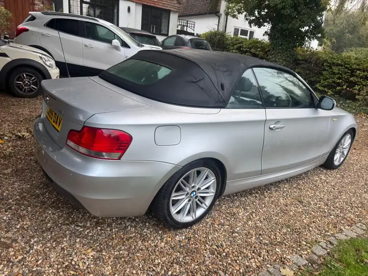 BMW 1 Series 2009 photo 4