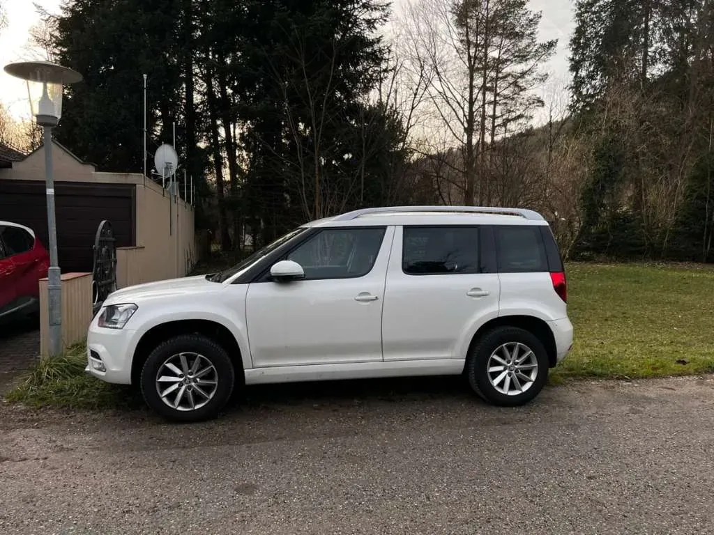 Skoda Yeti 2017 photo 2