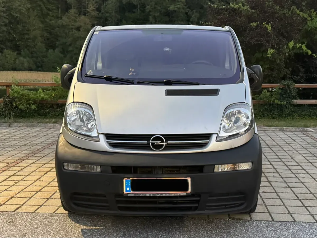 Opel Vivaro 2003 photo 3