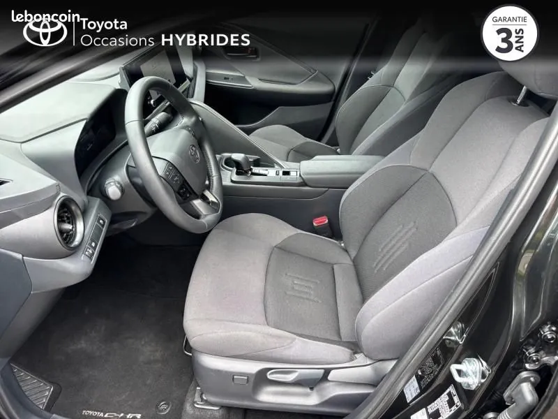 Toyota C-Hr 2025 photo 3