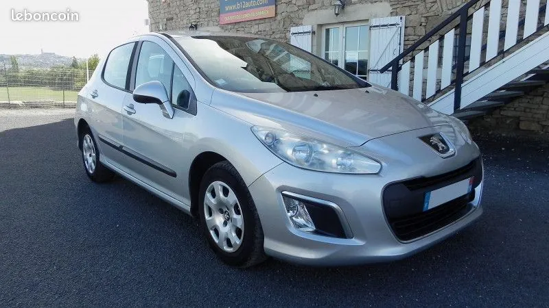 Peugeot 308 2011 photo 3