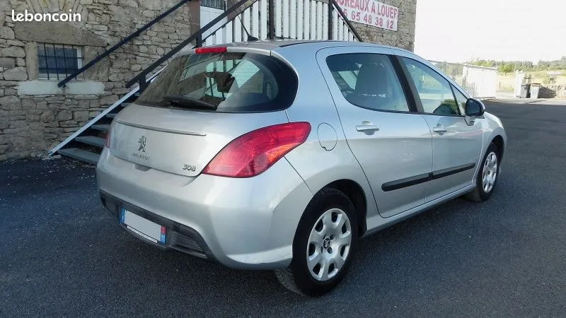 Peugeot 308 2011 photo 4