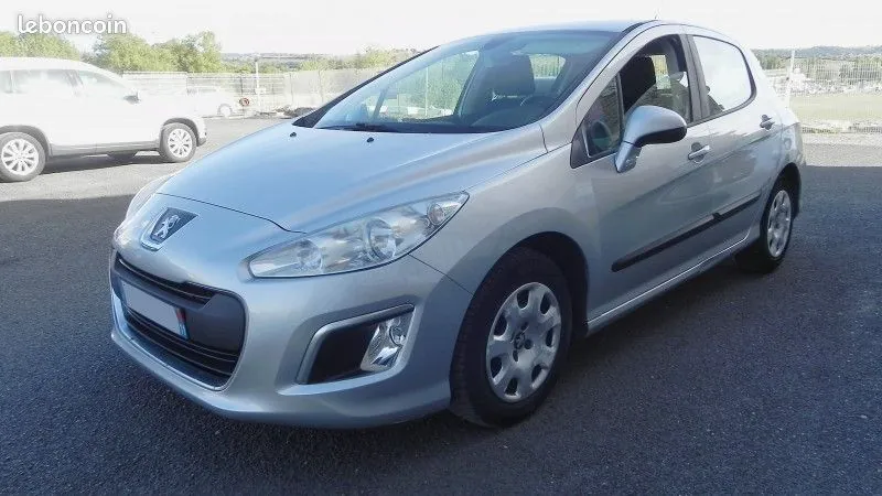 Peugeot 308 2011 photo 2