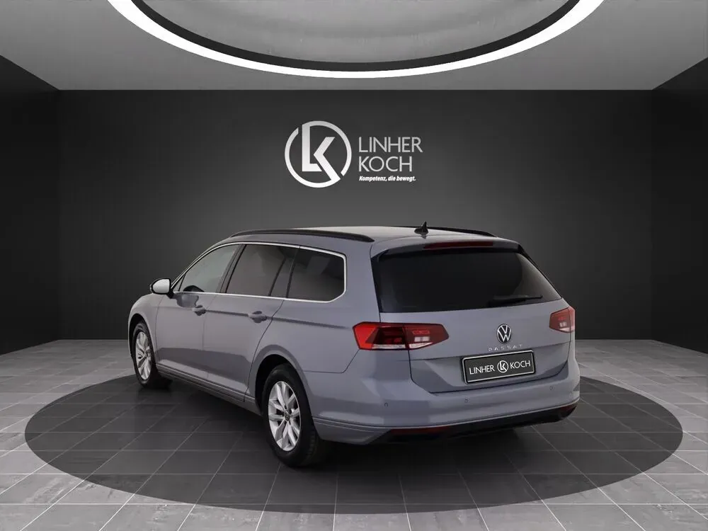 Volkswagen Passat 2023 photo 3