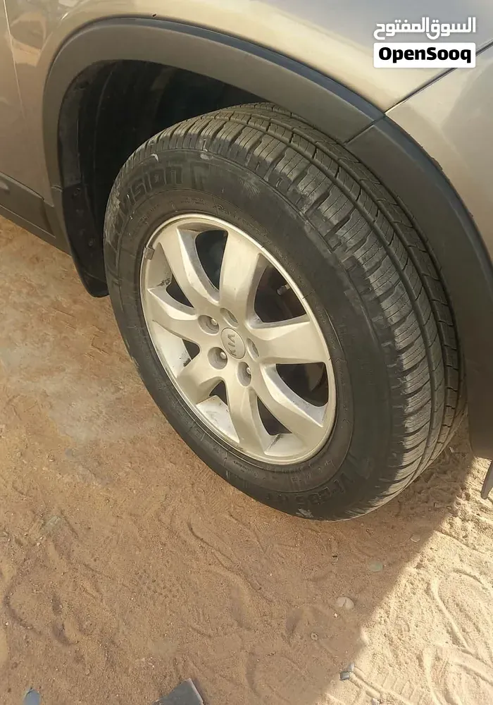 Kia Sorento 2012 photo 3