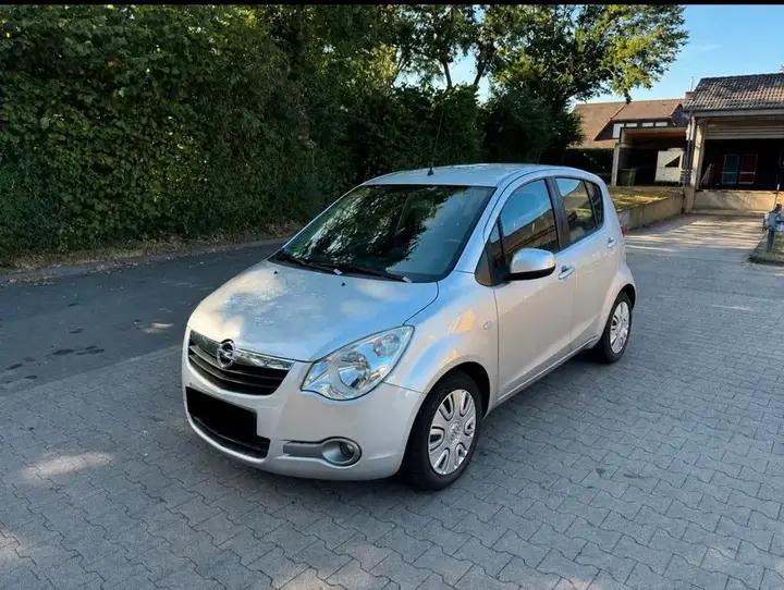 Opel Agila