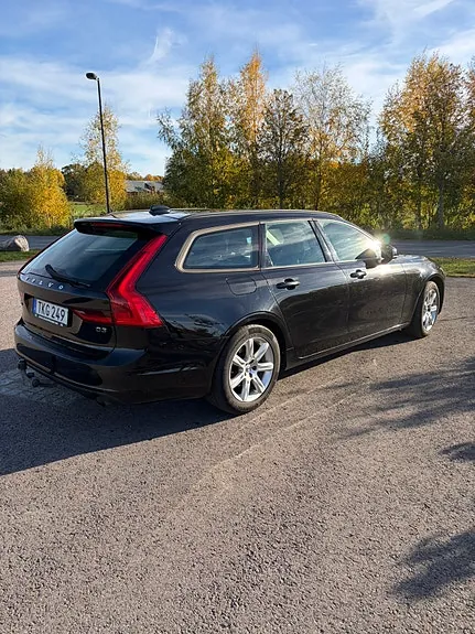 Volvo V90 2017 photo 2