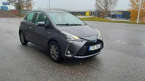 Toyota Yaris 2019 photo 2