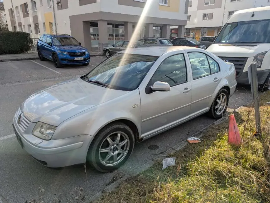 Volkswagen Bora 1999 photo 3
