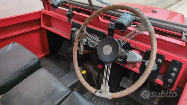 Land Rover Defender 1960 photo 2