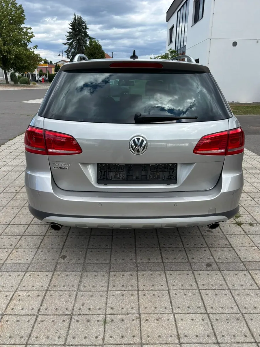 Volkswagen Passat 2013 photo 3