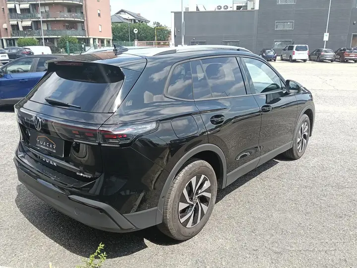 Volkswagen Tiguan 2025 photo 5