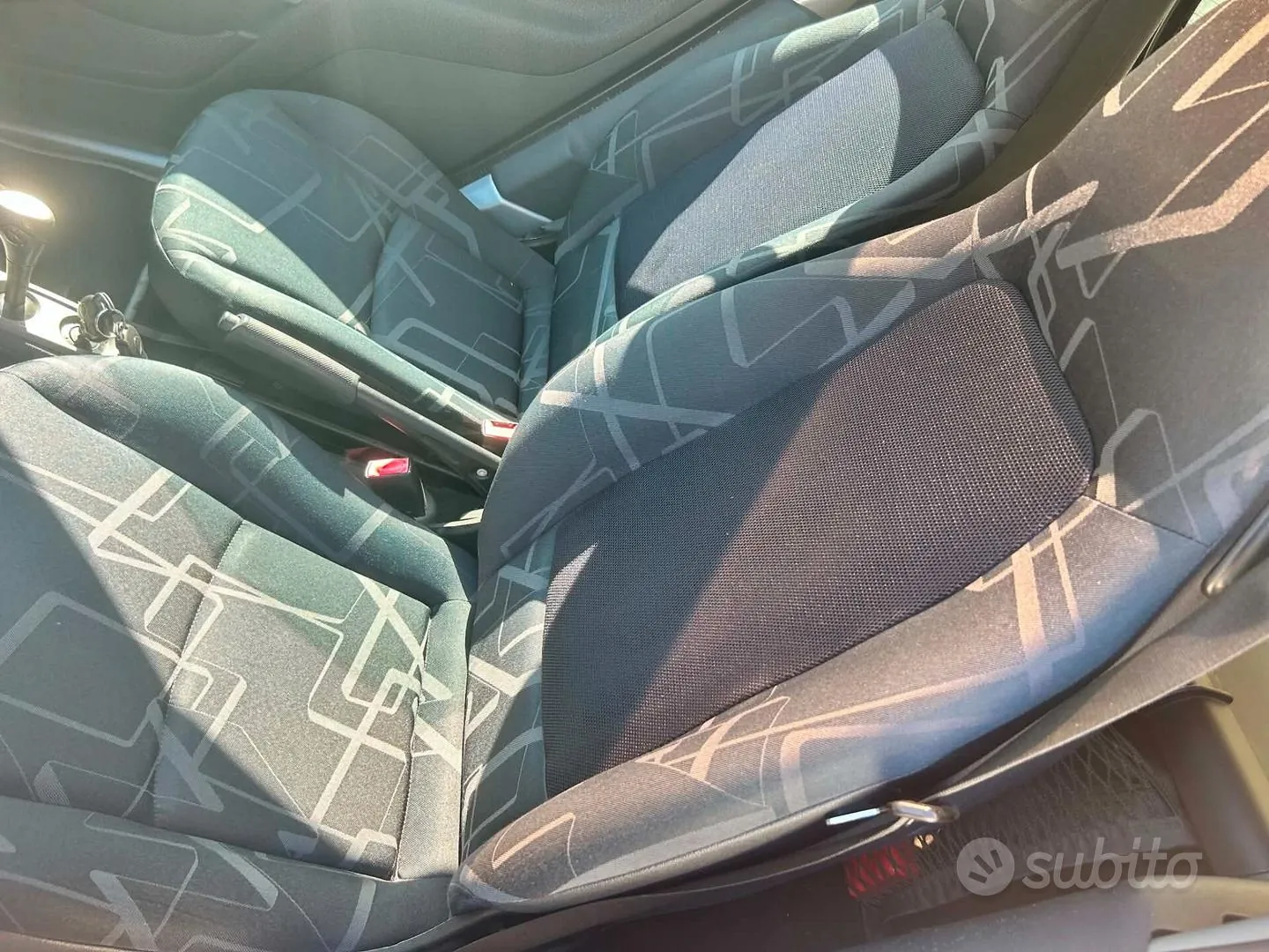 Smart Fortwo 2011 photo 2