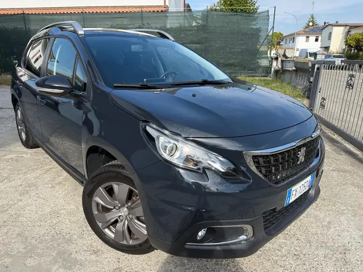 Peugeot 2008 2019 photo 3