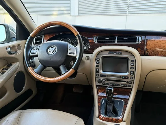 Jaguar X-Type 2009 photo 5