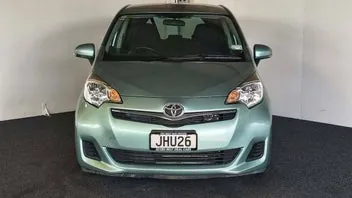Toyota Ractis 2012 photo 3