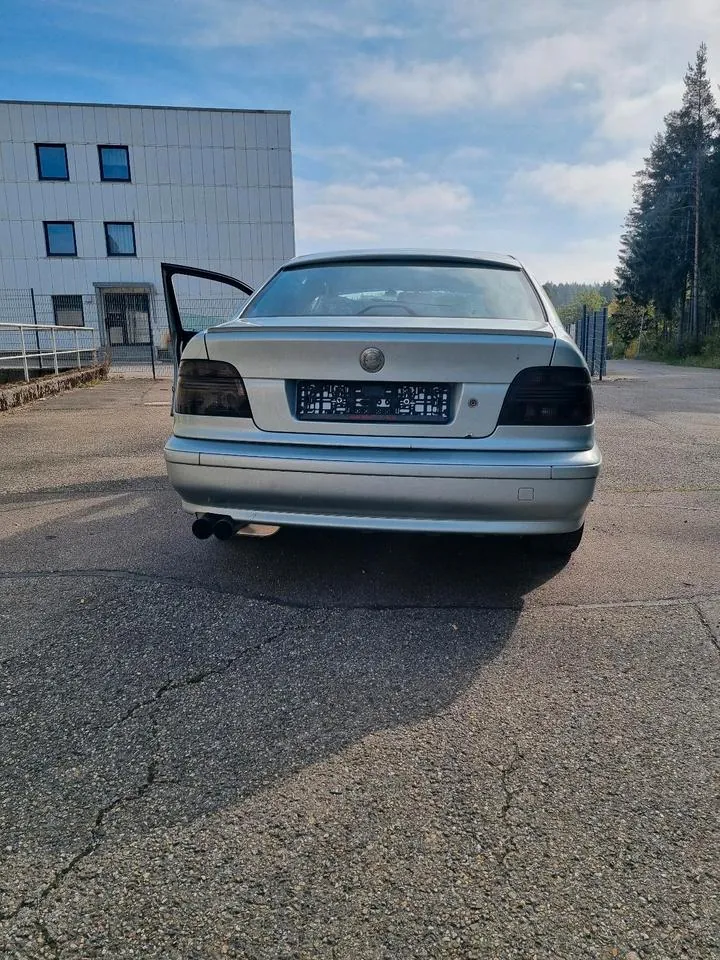 BMW 520I E39
