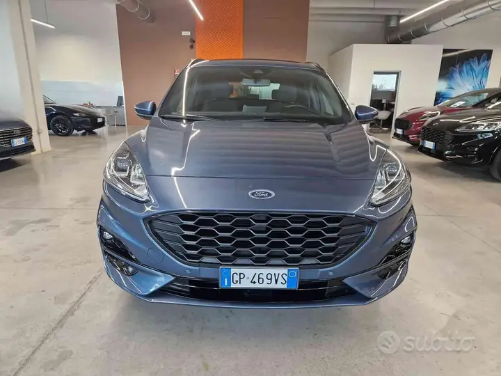 Ford Kuga 2023 photo 2