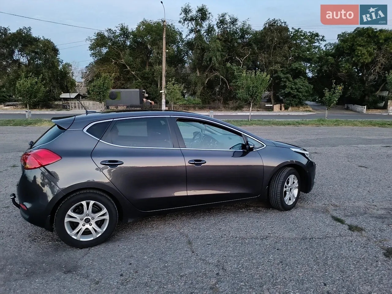 Kia Ceed 2012 photo 2