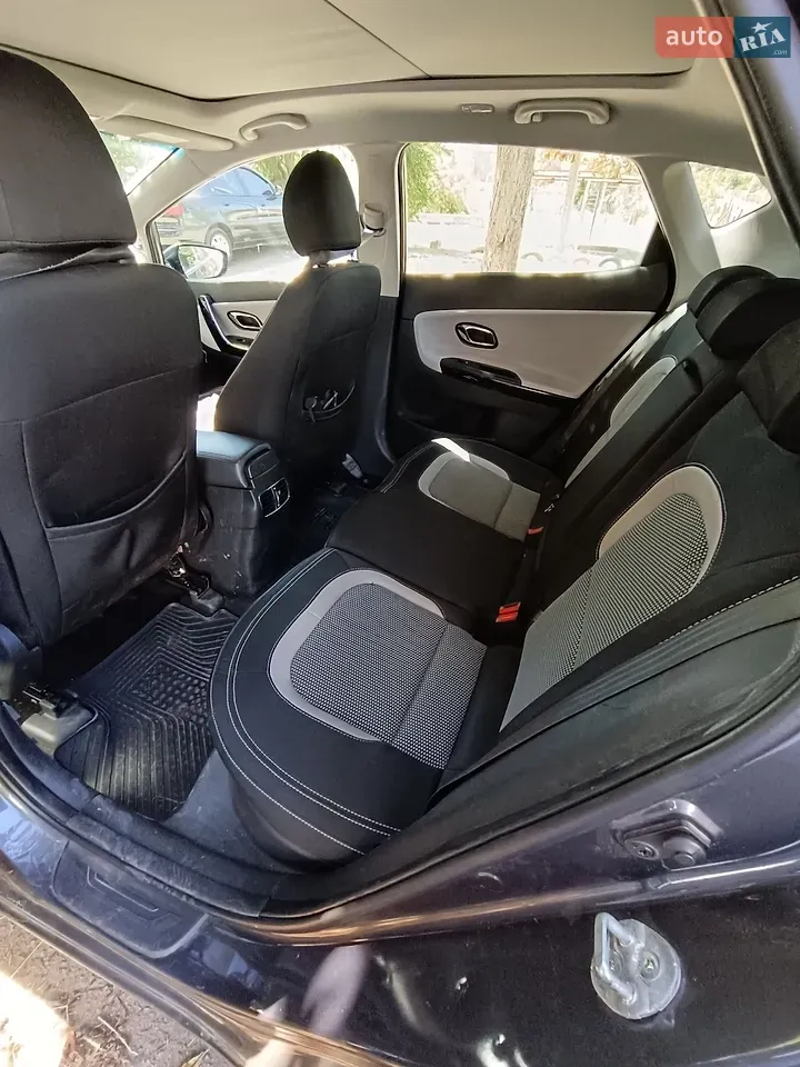 Kia Ceed 2012 photo 5