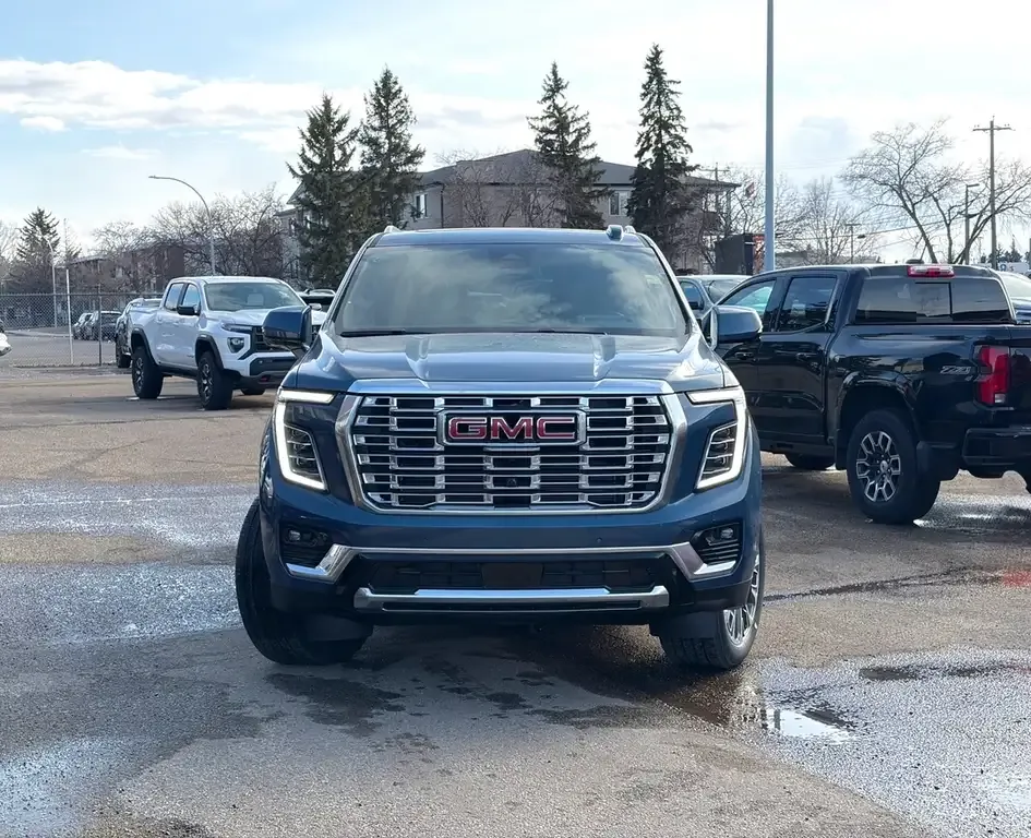 GMC Yukon Xl 2026 photo 2