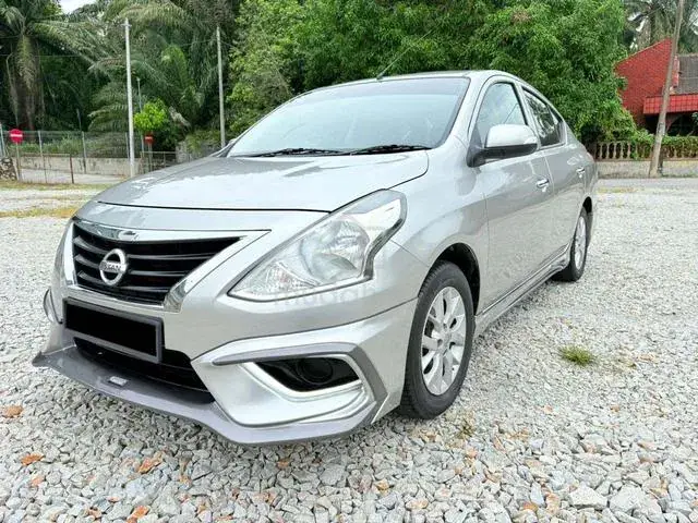Nissan Almera