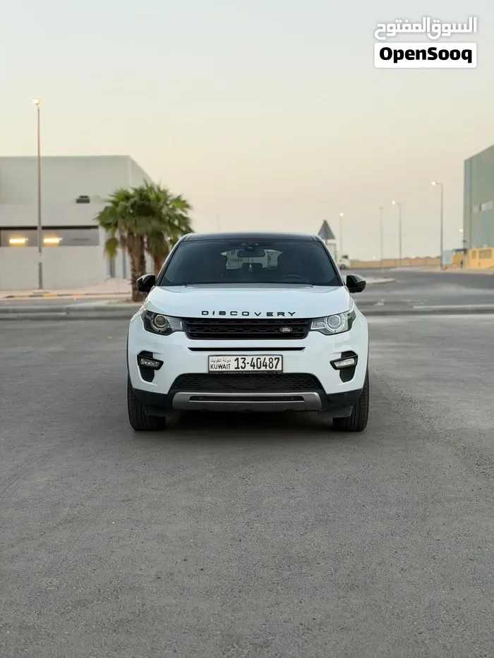 Land Rover Discovery Sport 2015 photo 2