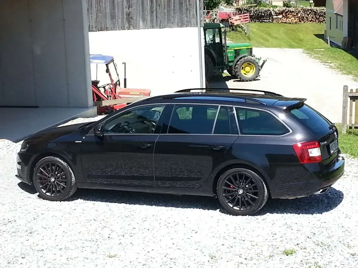 Skoda Octavia 2015 photo 3