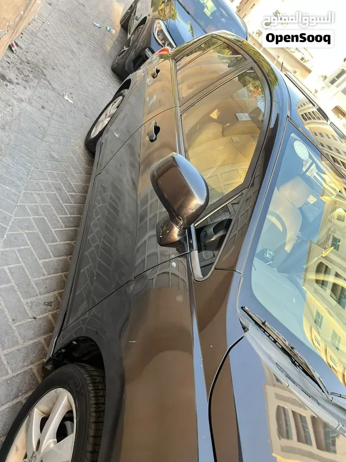 Nissan Tiida 2012 photo 4