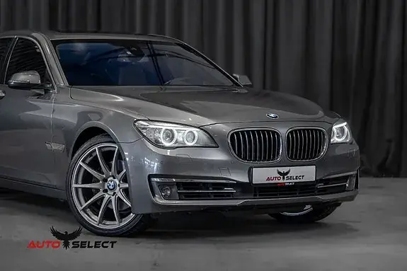BMW 740D 2012 photo 2