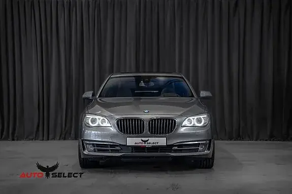 BMW 740D 2012 photo 4