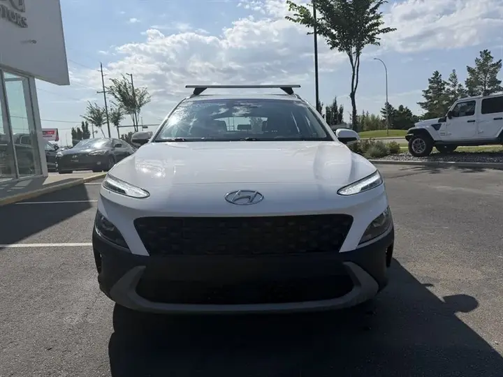 Hyundai Kona 2023 photo 2