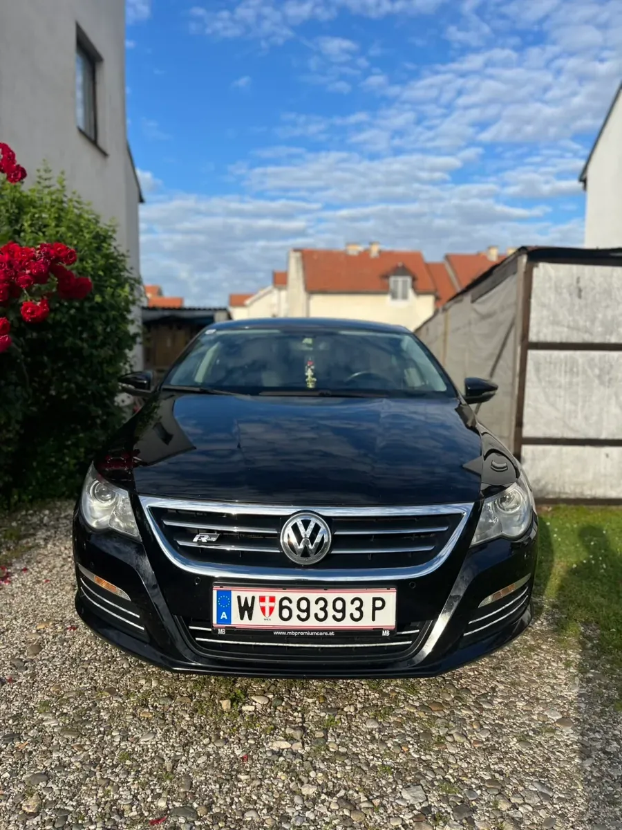 Volkswagen Passat Cc 2011 photo 2