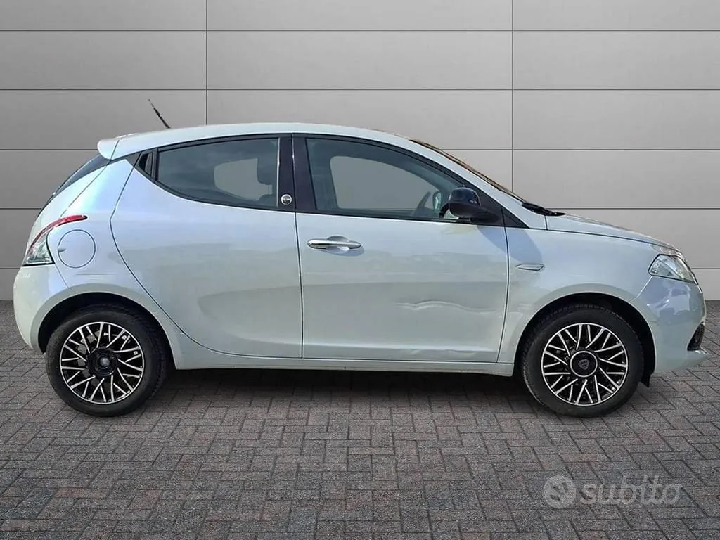 Lancia Ypsilon 2020 photo 3