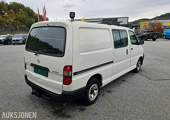 Toyota Hiace 2008 photo 4