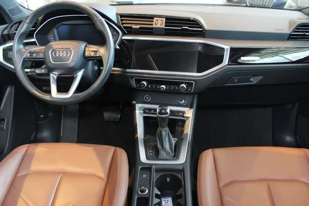 Audi Q3 2023 photo 3