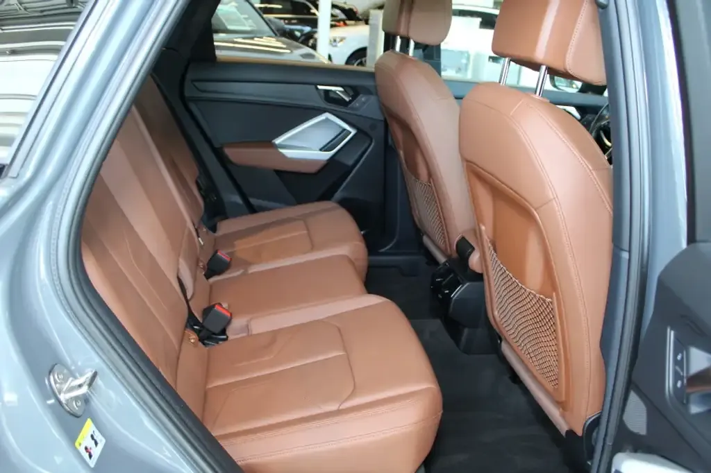 Audi Q3 2023 photo 4