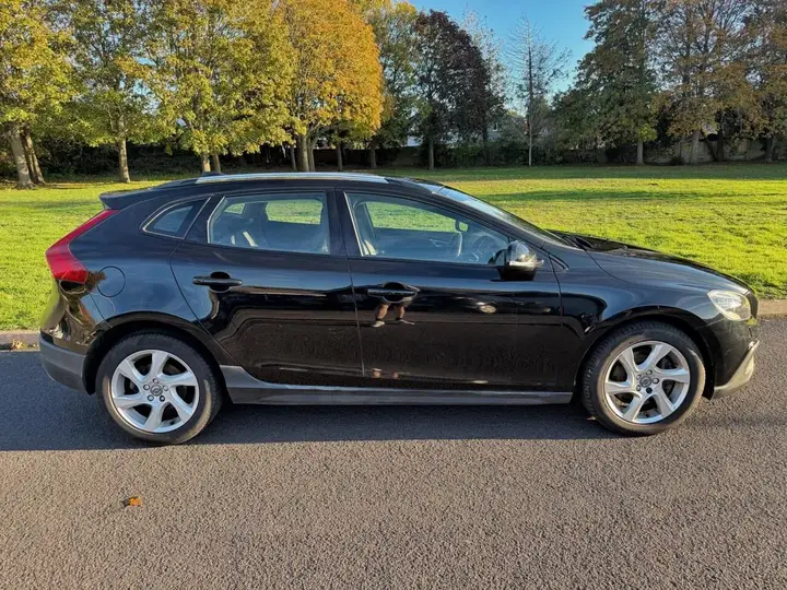 Volvo V40 2015 photo 3